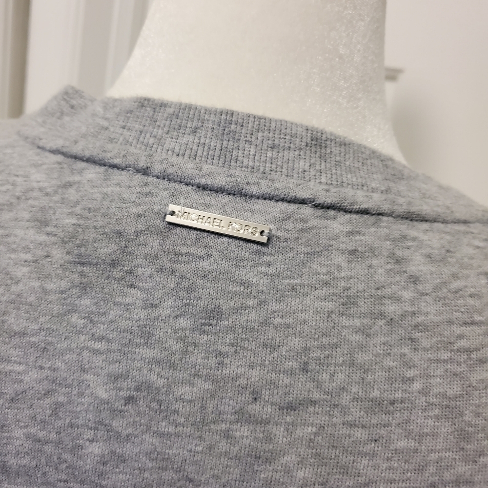 Michael Michael Kors Grey Knit with Floral Sequin Top Size Large, shimmer - Picture 6 of 10